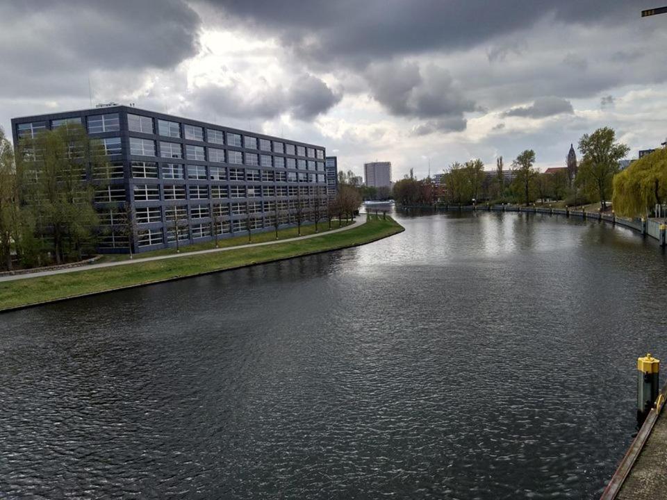 Einzigartiges 140Qm Loft - Party Ist Erlaubt! Apartman Berlin Kültér fotó